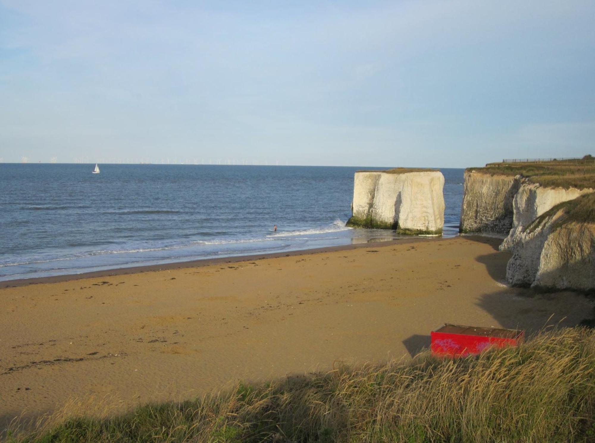 Bella, Two Bedroom Apartment Close To The Beach Margate Exterior foto